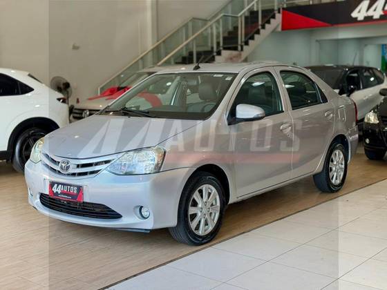 TOYOTA ETIOS 1.5 XLS SEDAN 16V FLEX 4P AUTOMÁTICO